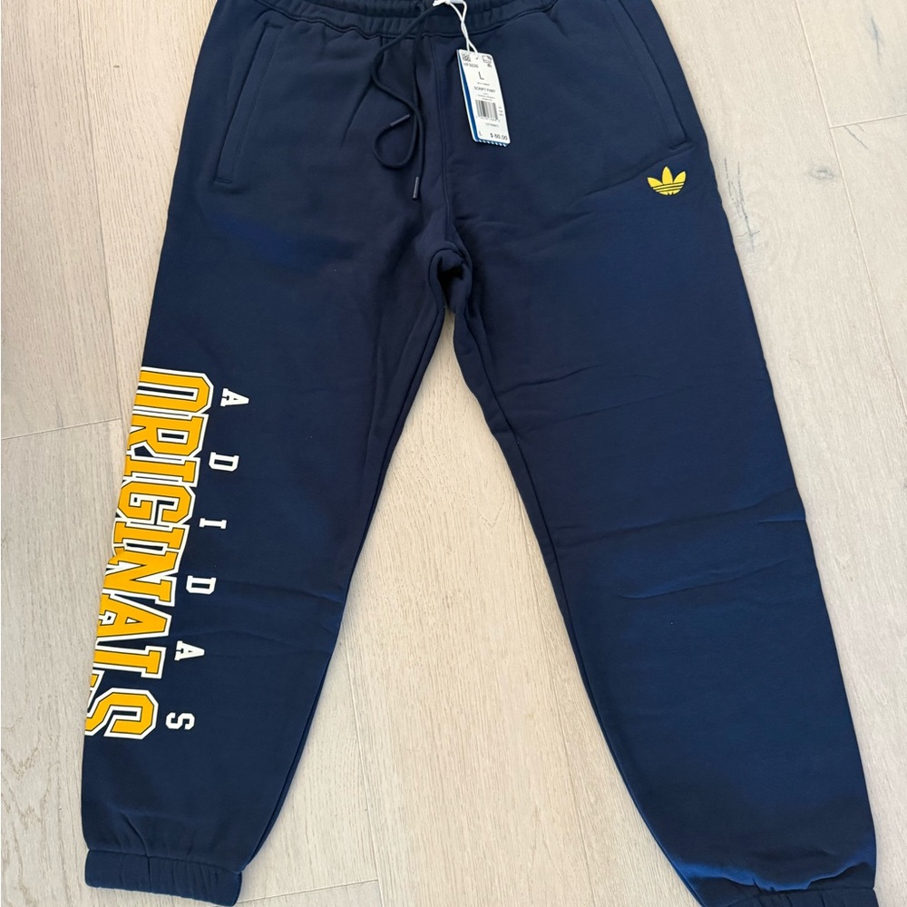 NEW Adult Men’s Adidas Navy and Gold Sweatpants Set SiZe L - Picture 4 of 6